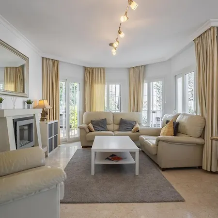 וילה Casa Isabella Luxury נרחה